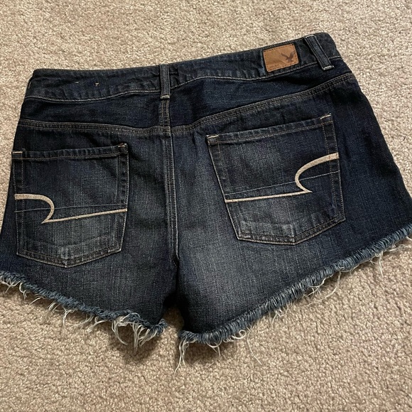 American Eagle denim shorts Size 10 - Picture 2 of 3